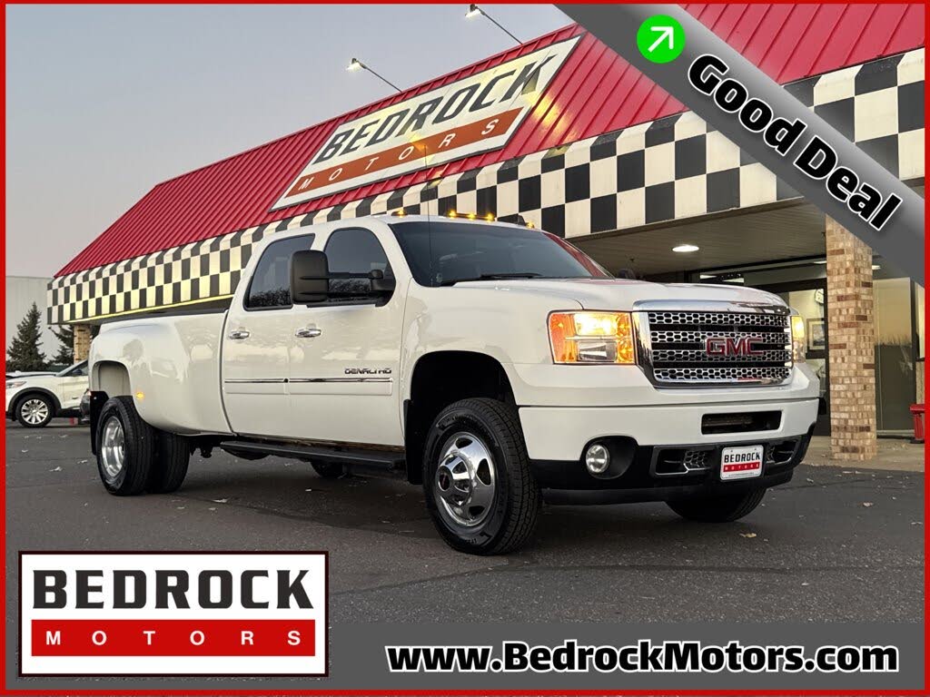 2014 GMC Sierra 3500HD Denali Crew Cab LB DRW 4WD