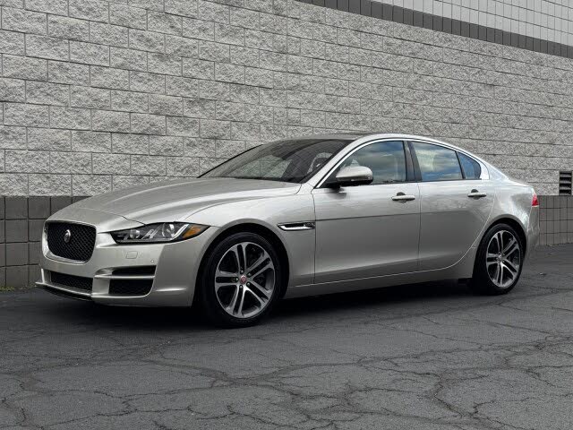 2017 Jaguar XE 35t Premium RWD