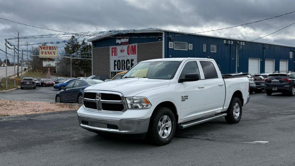 2019 RAM 1500 Classic SLT Crew Cab 4WD