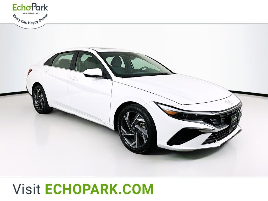 2025 Hyundai Elantra SEL Convenience FWD