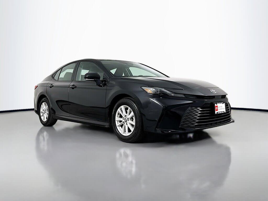 2025 Toyota Camry LE FWD