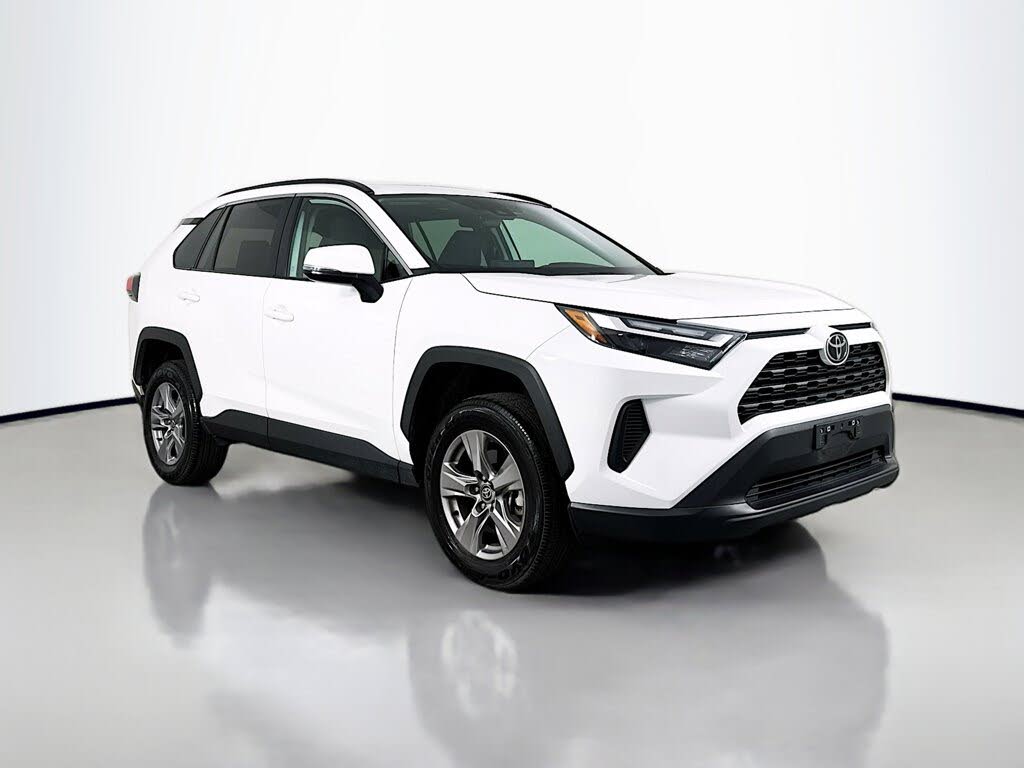 2025 Toyota RAV4 XLE AWD