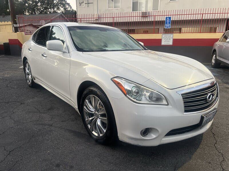 2011 INFINITI M37 RWD
