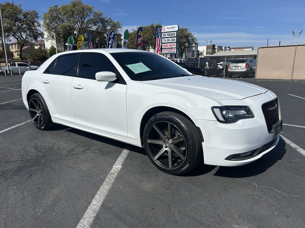2018 Chrysler 300 S AWD