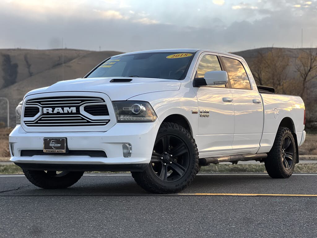 2018 RAM 1500 Sport Crew Cab 4WD