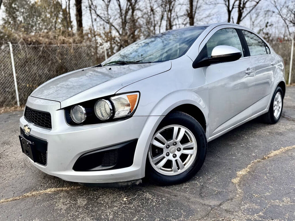 2012 Chevrolet Sonic 2LT Sedan FWD