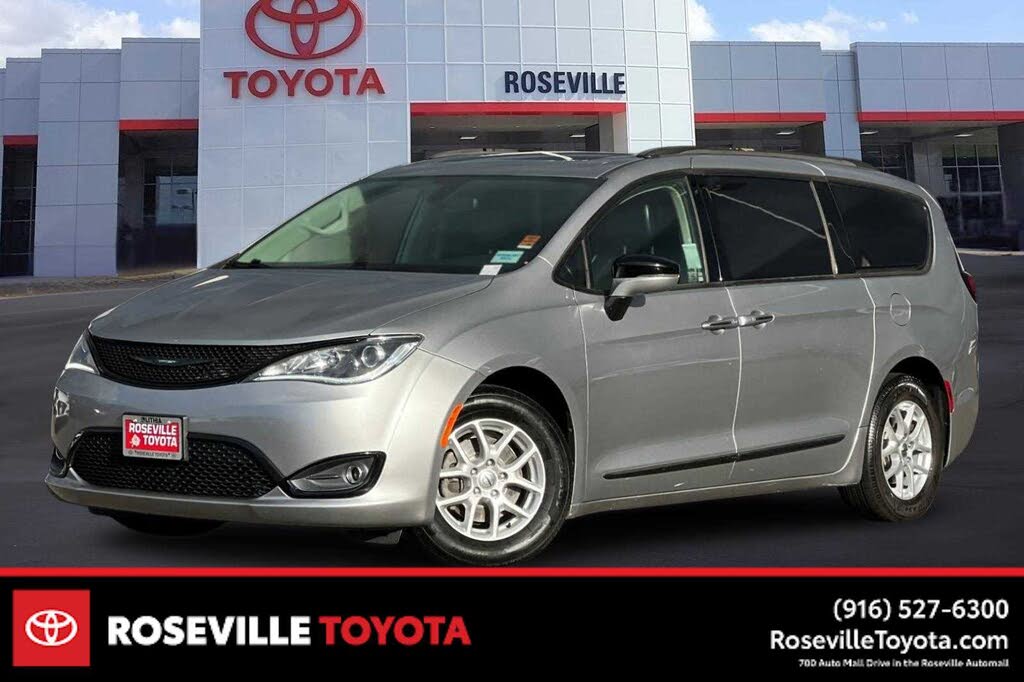 2020 Chrysler Pacifica Limited FWD