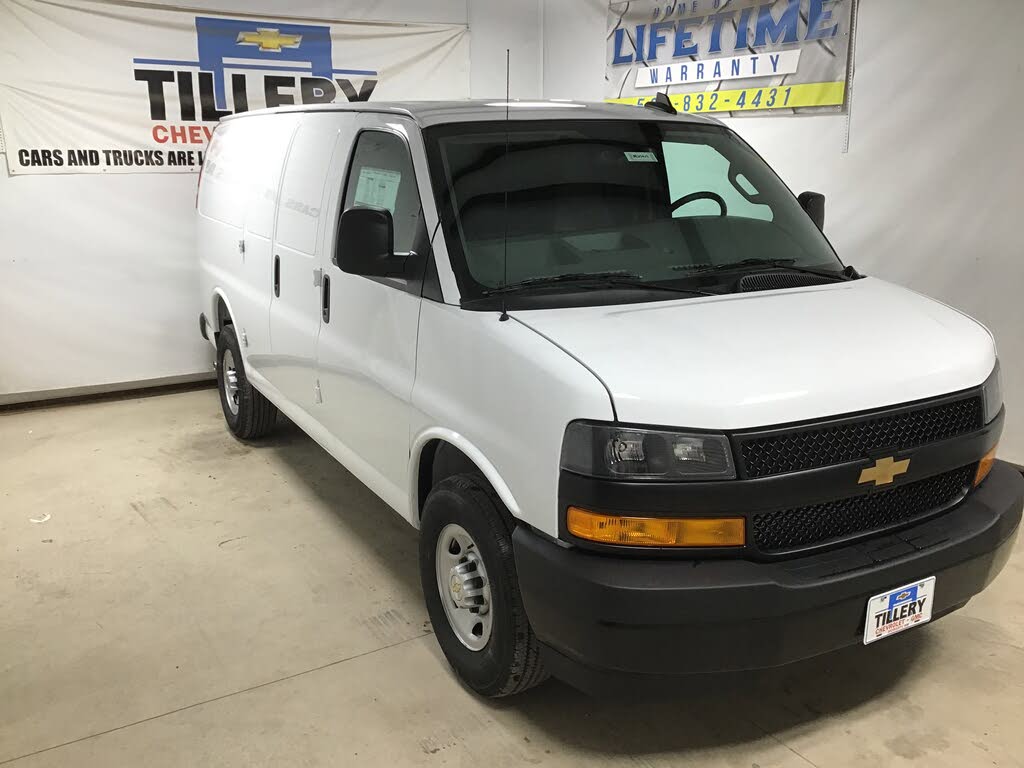 2025 Chevrolet Express Cargo 2500 RWD