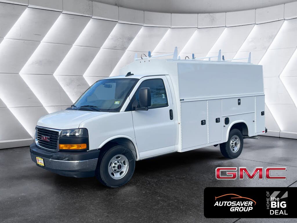 2025 GMC Savana Chassis 3500 139 Cutaway RWD