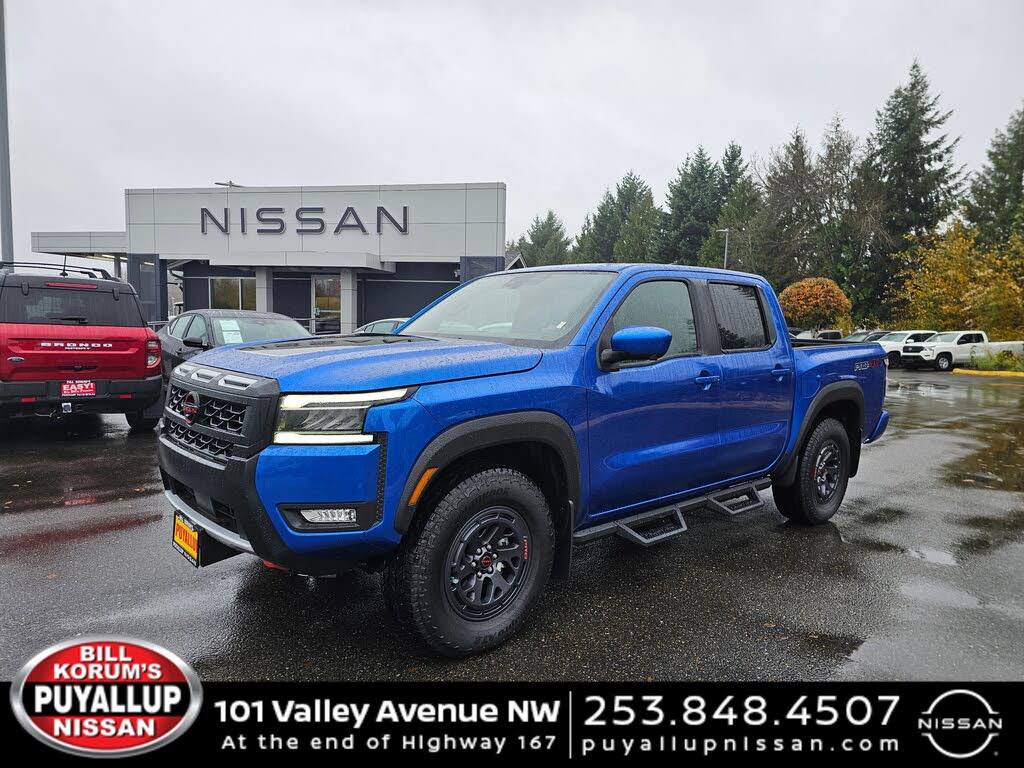 2025 Nissan Frontier PRO-4X Crew Cab 4WD