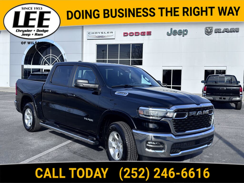 2025 RAM 1500 Big Horn Crew Cab 4WD