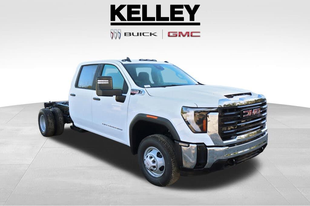 2026 GMC Sierra 3500HD Chassis Pro Crew Cab 4WD