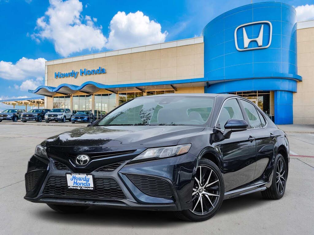 2021 Toyota Camry SE FWD