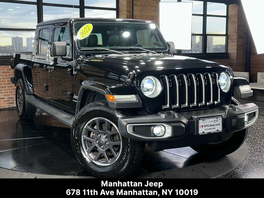 2022 Jeep Gladiator Overland Crew Cab 4WD