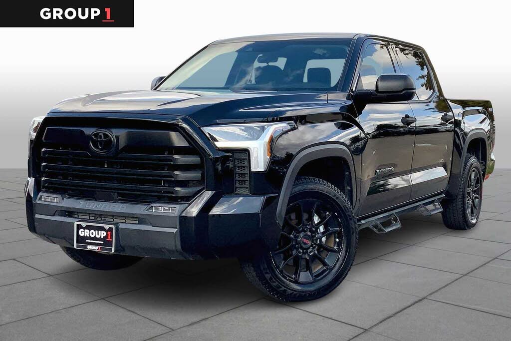 2022 Toyota Tundra SR5 CrewMax Cab 4WD