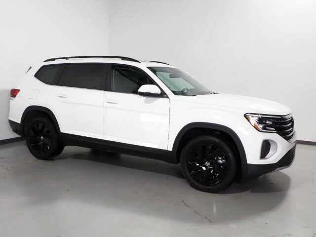 2025 Volkswagen Atlas SE FWD with Technology