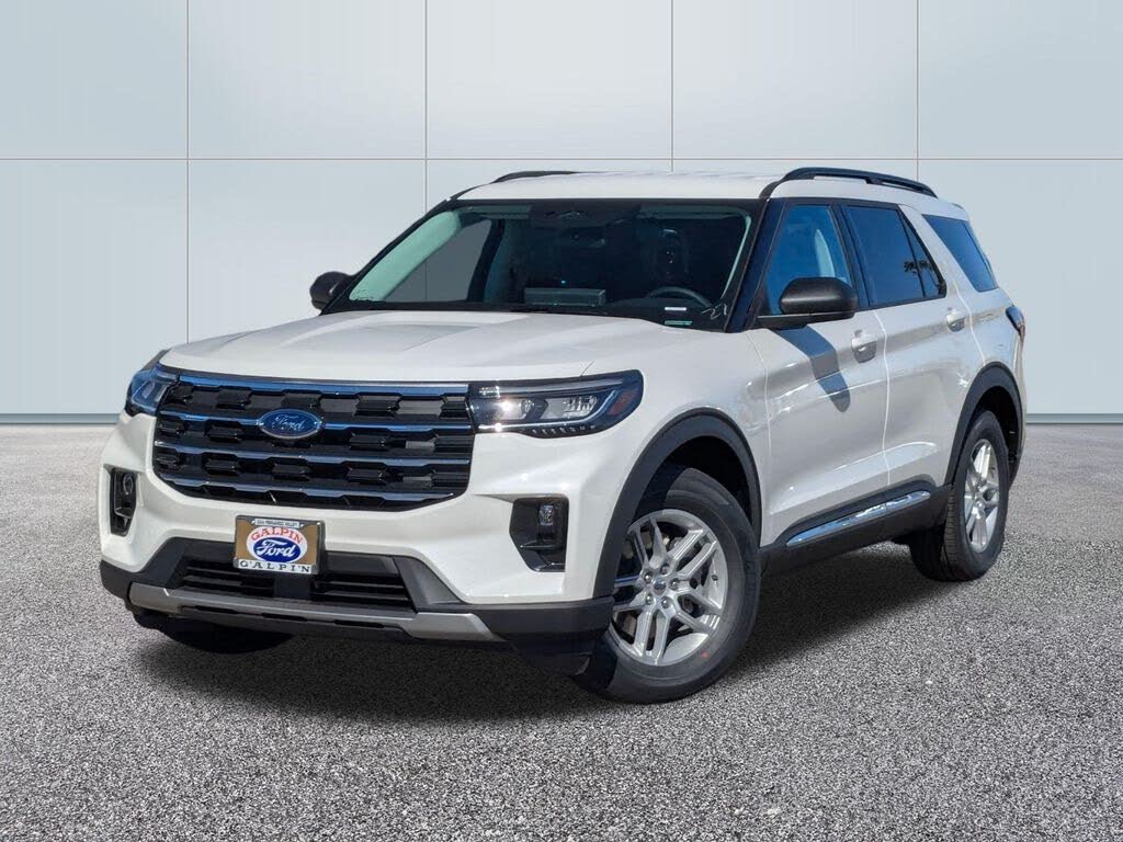 2026 Ford Explorer Active AWD