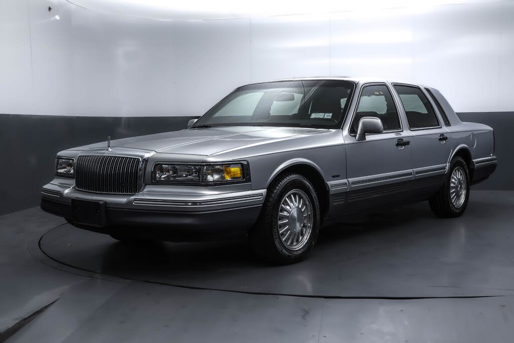 1995 Lincoln Town Car Signature