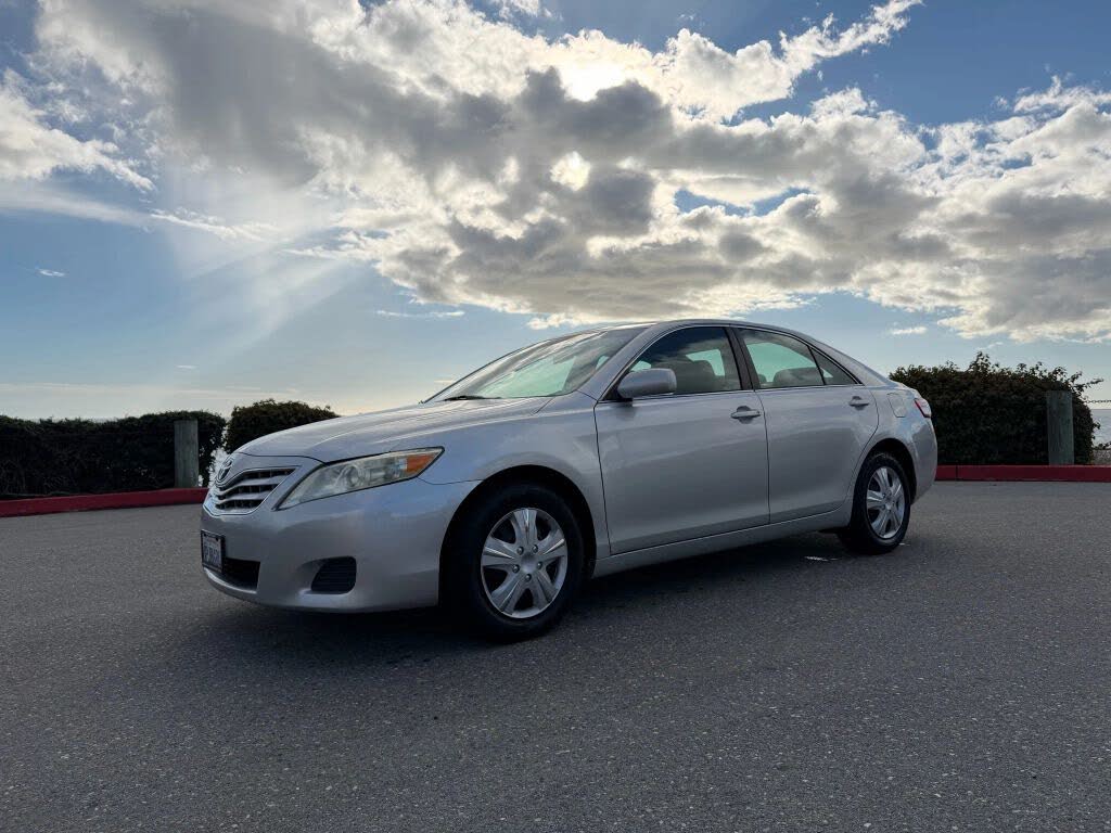 2011 Toyota Camry LE