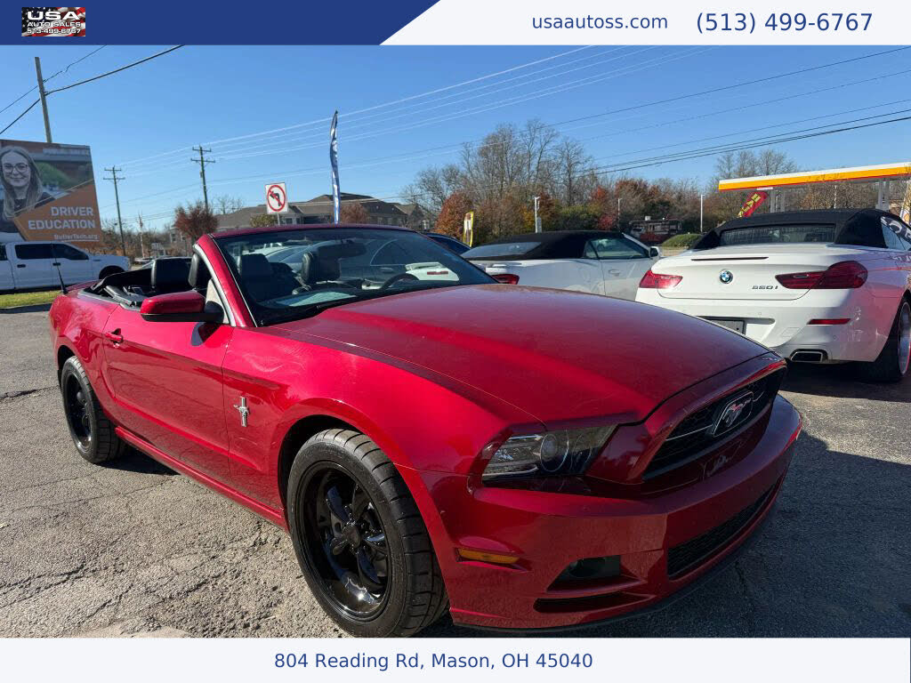 2013 Ford Mustang V6 Premium Convertible RWD
