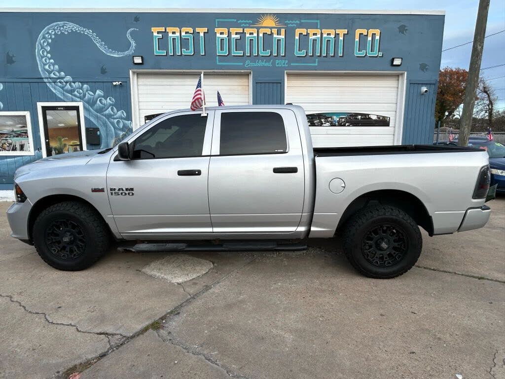 2014 RAM 1500 Express Crew Cab 4WD