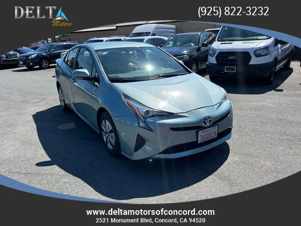 2016 Toyota Prius Four FWD
