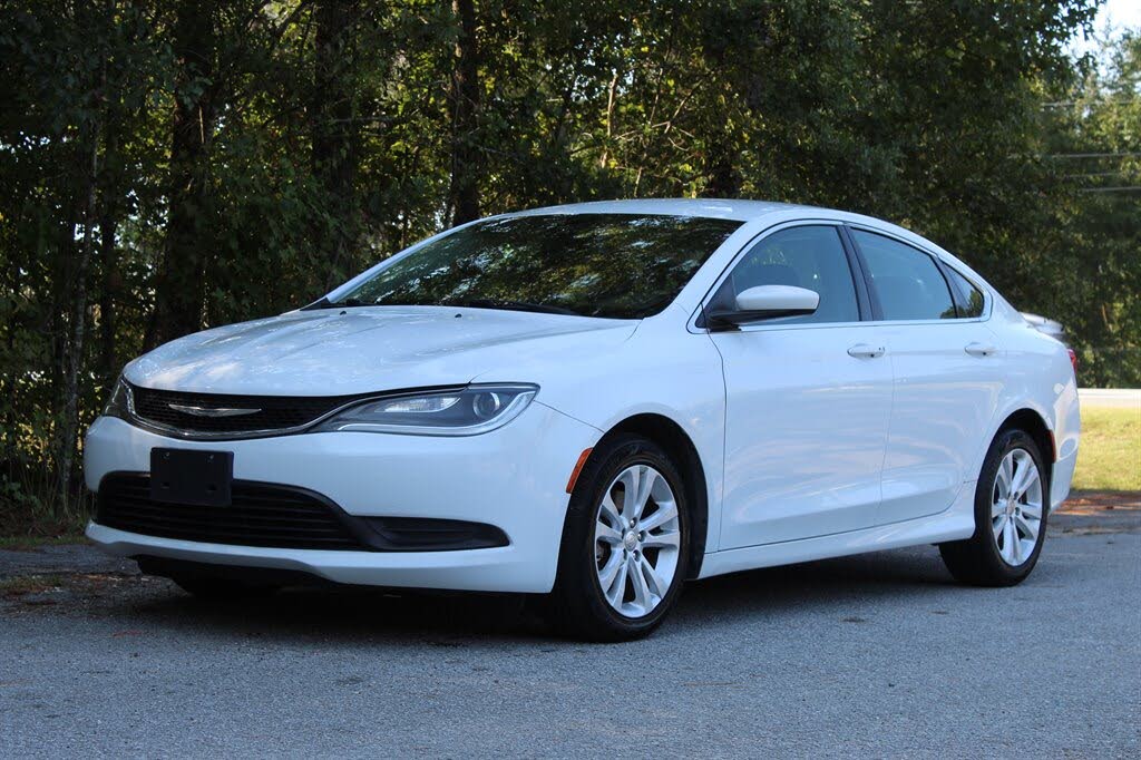 2017 Chrysler 200 LX Sedan FWD