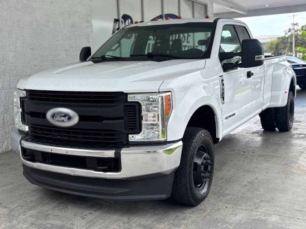 2018 Ford F-350 Super Duty Lariat SuperCab LB DRW 4WD