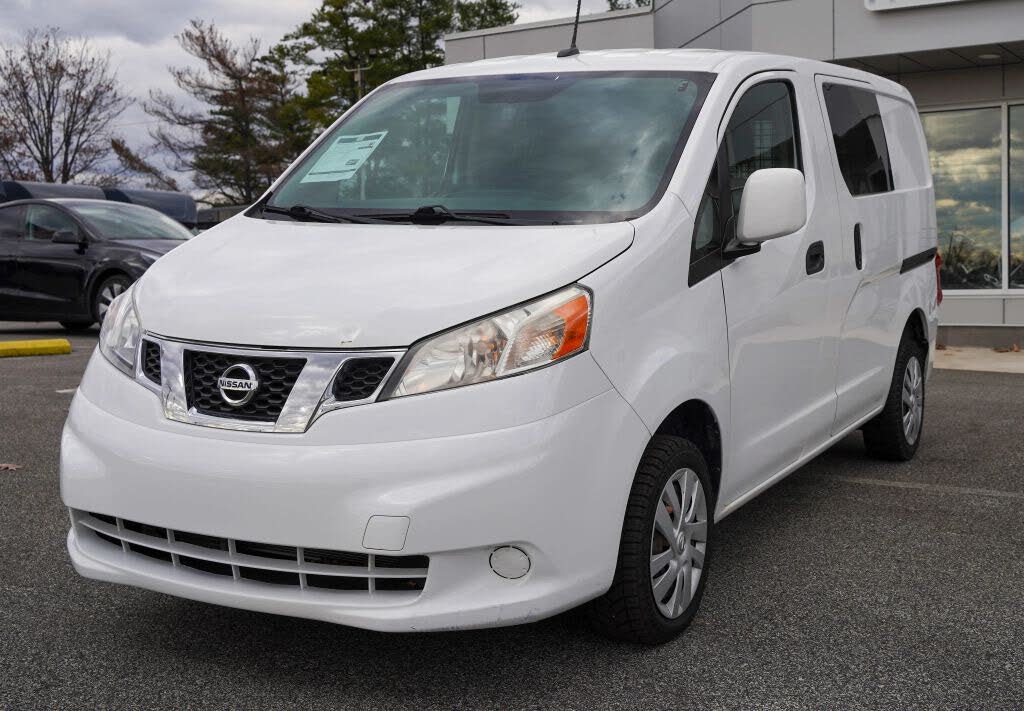 2021 Nissan NV200 S FWD