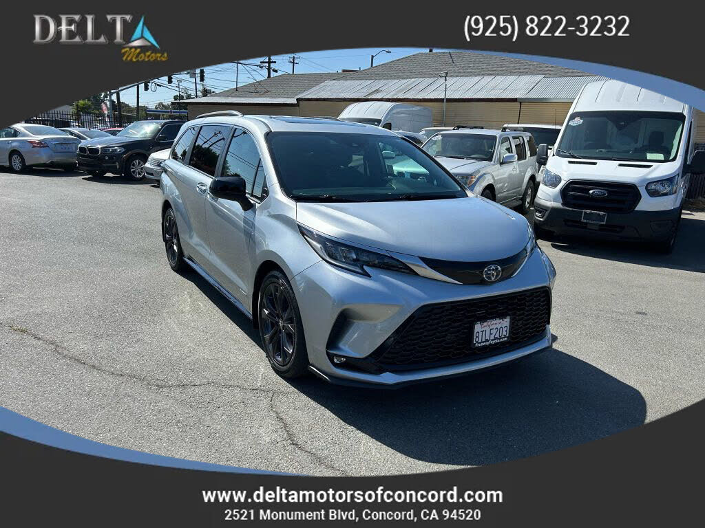 2021 Toyota Sienna XSE 7-Passenger FWD