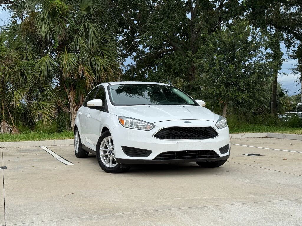 2016 Ford Focus SE Hatchback