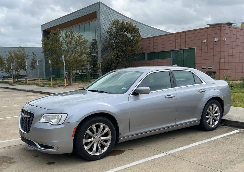 2016 Chrysler 300 Limited AWD