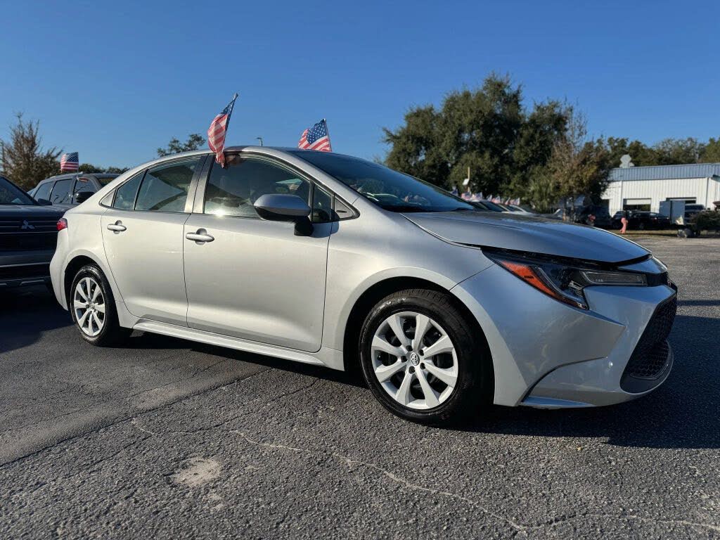 2022 Toyota Corolla LE FWD