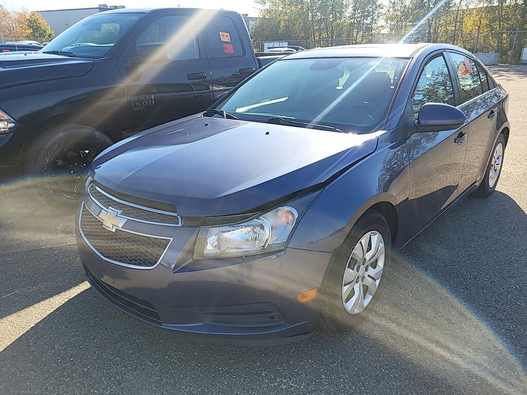 2013 Chevrolet Cruze 1LT Sedan FWD