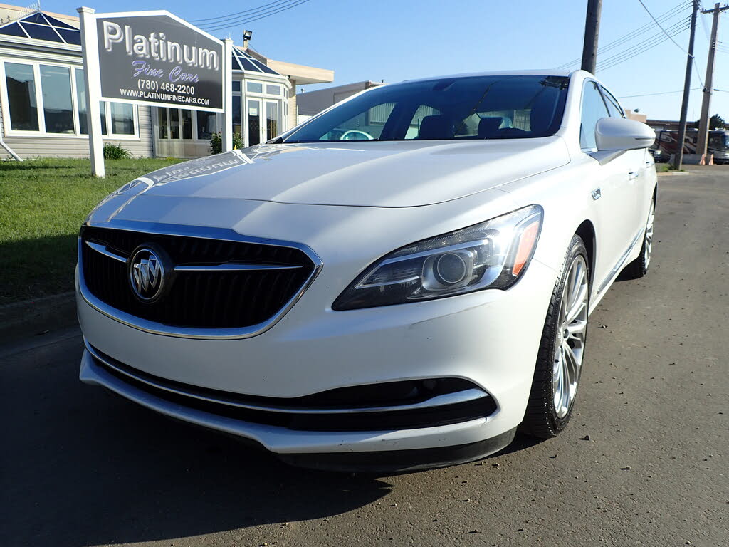 2017 Buick LaCrosse Essence FWD