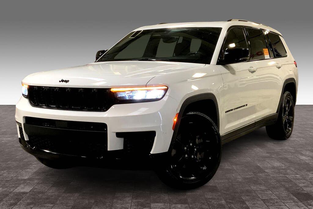 2022 Jeep Grand Cherokee L Altitude 4WD