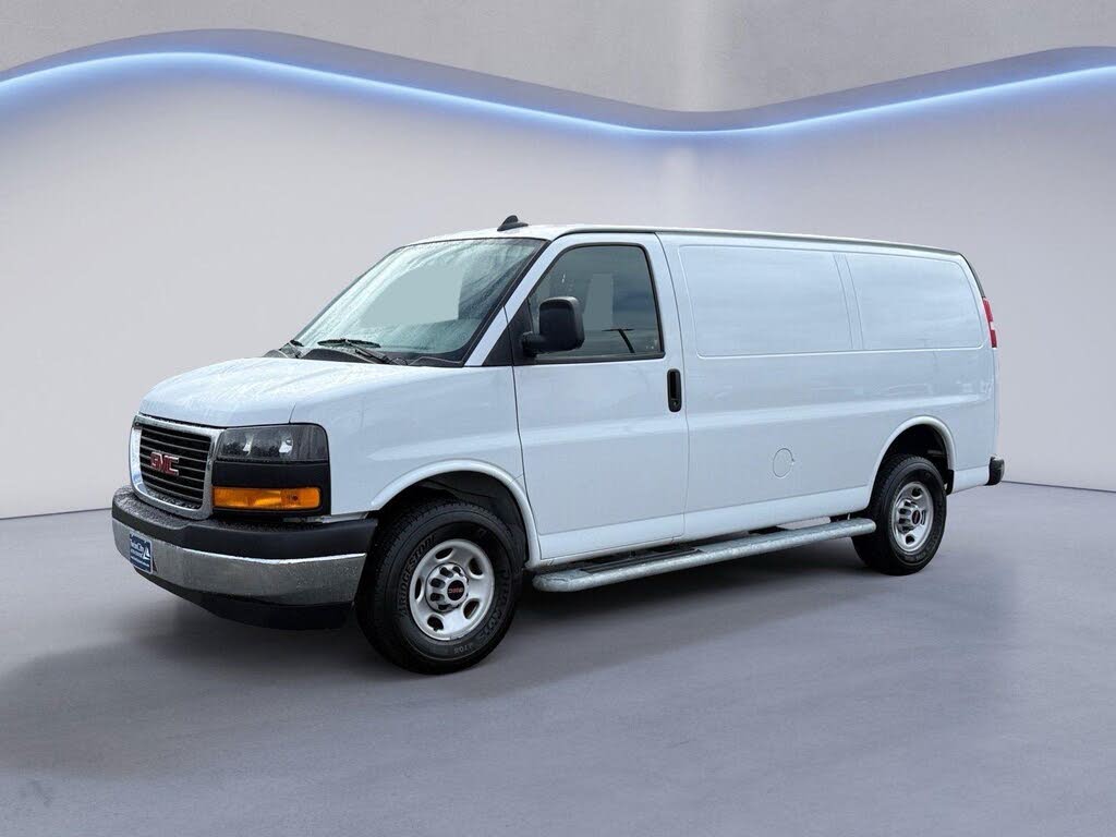 2023 GMC Savana Cargo 2500 RWD
