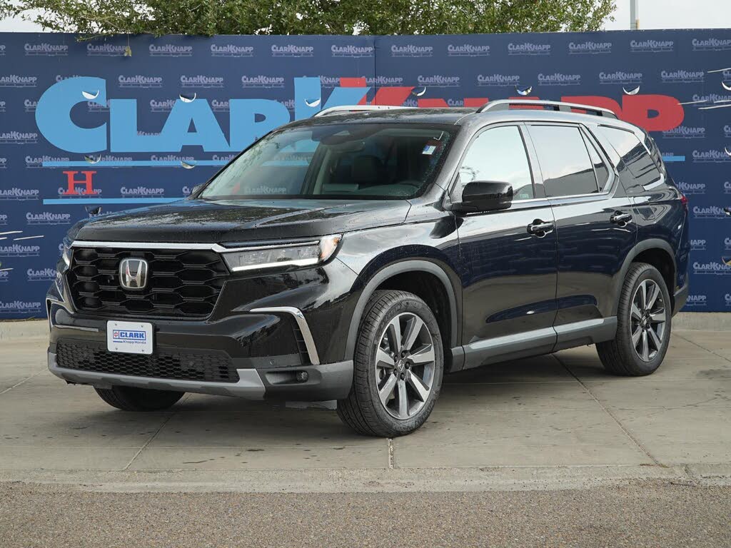 2025 Honda Pilot Touring FWD