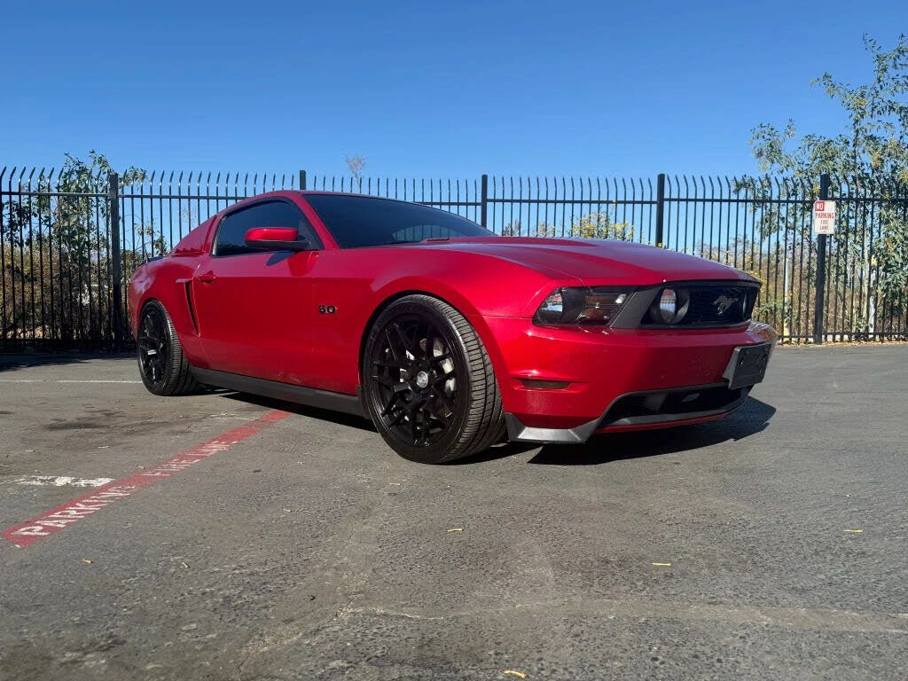 2011 Ford Mustang GT Premium Coupe RWD