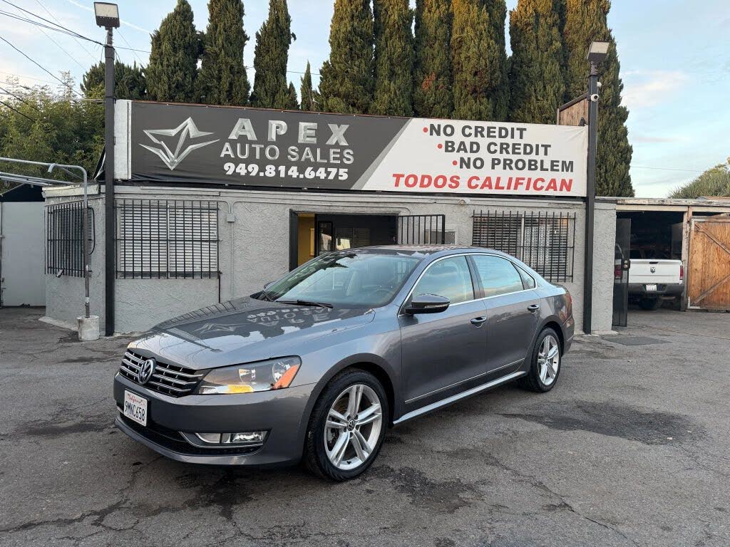 2012 Volkswagen Passat V6 SEL Premium