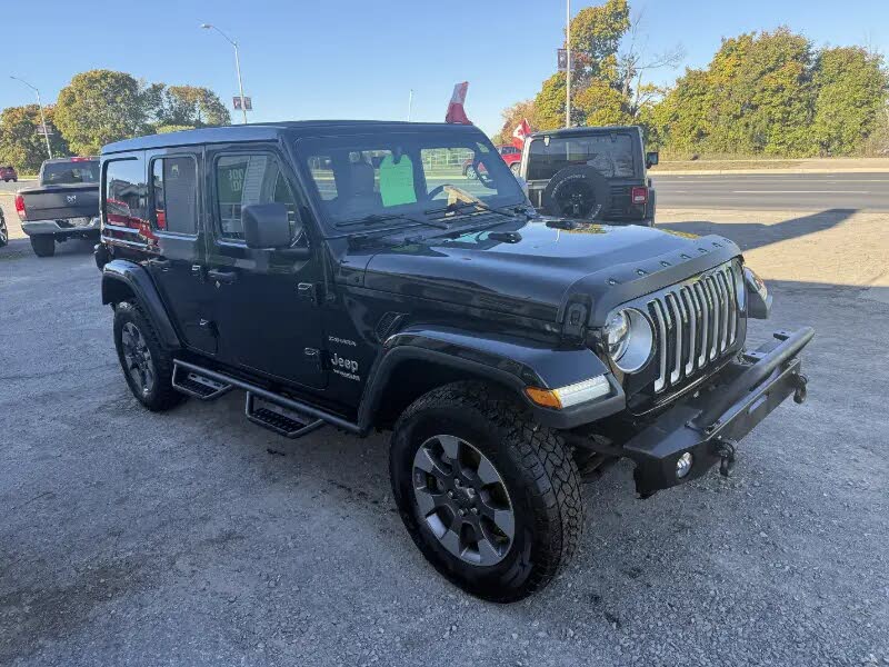 2020 Jeep Wrangler Unlimited Sahara Altitude 4WD