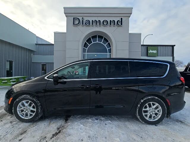 2022 Chrysler Grand Caravan SXT FWD