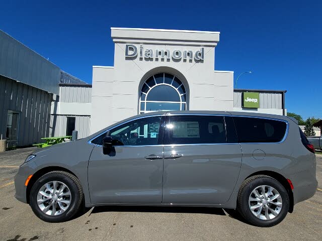 2025 Chrysler Pacifica Select AWD