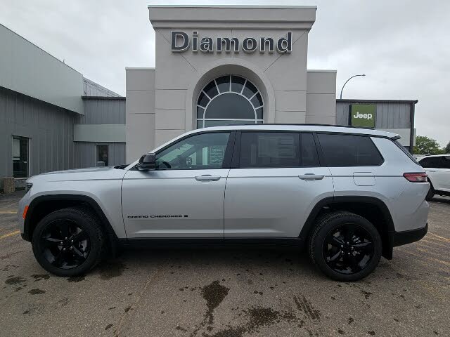 2025 Jeep Grand Cherokee L Altitude 4WD