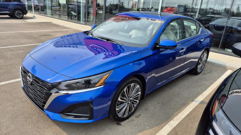 2025 Nissan Altima 2.5 Platinum AWD