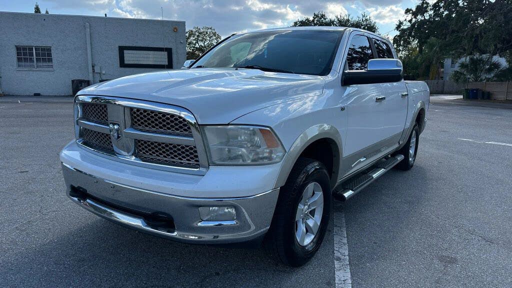 2011 RAM 1500 Laramie Crew Cab 4WD