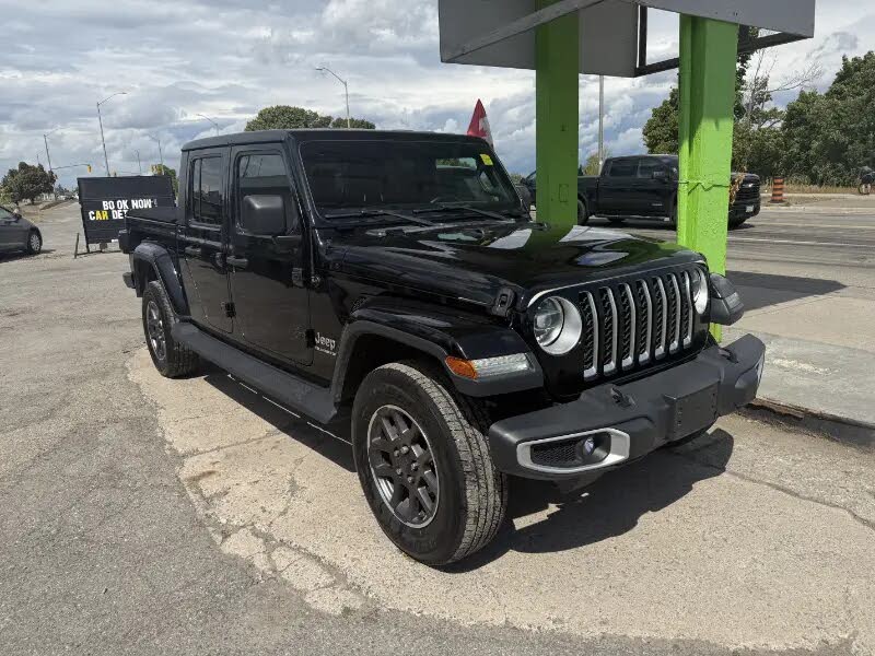 2020 Jeep Gladiator Overland Crew Cab 4WD