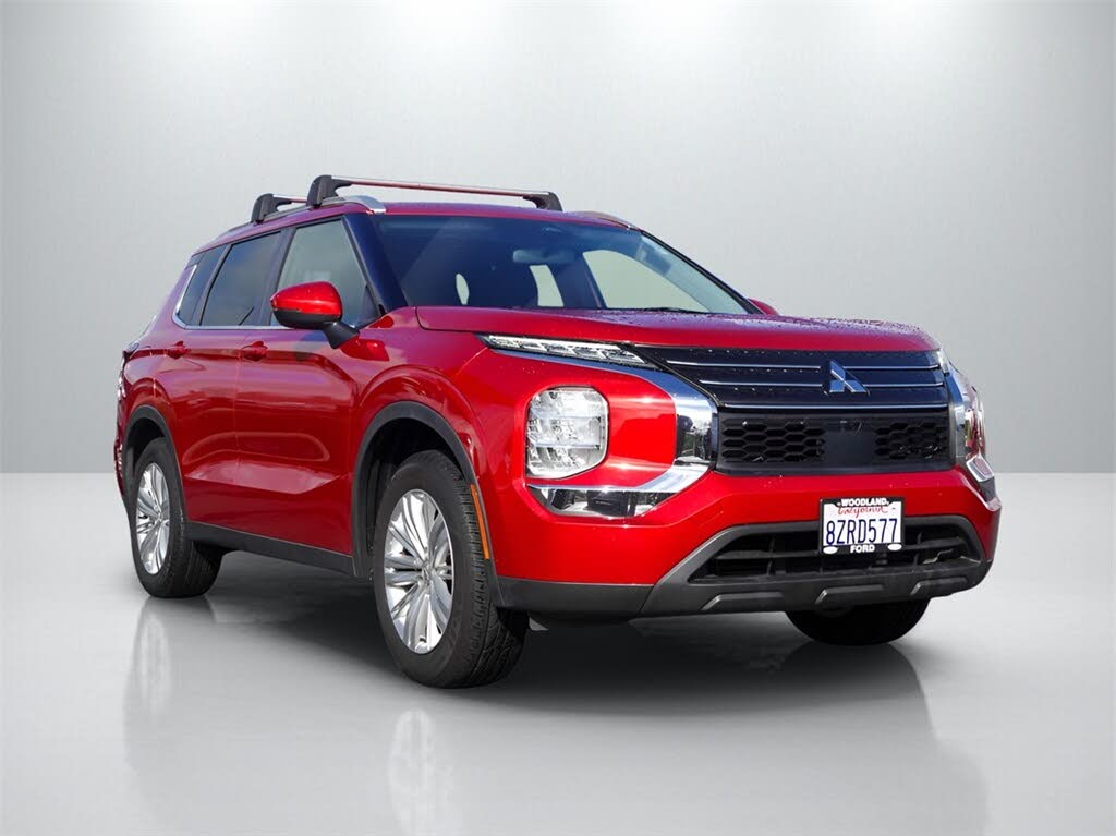 2022 Mitsubishi Outlander ES FWD