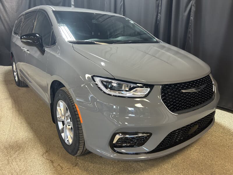 2025 Chrysler Pacifica Select AWD