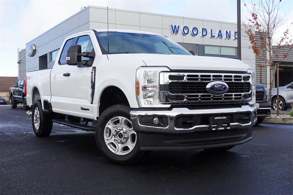 2026 Ford F-250 Super Duty XLT SuperCab 4WD